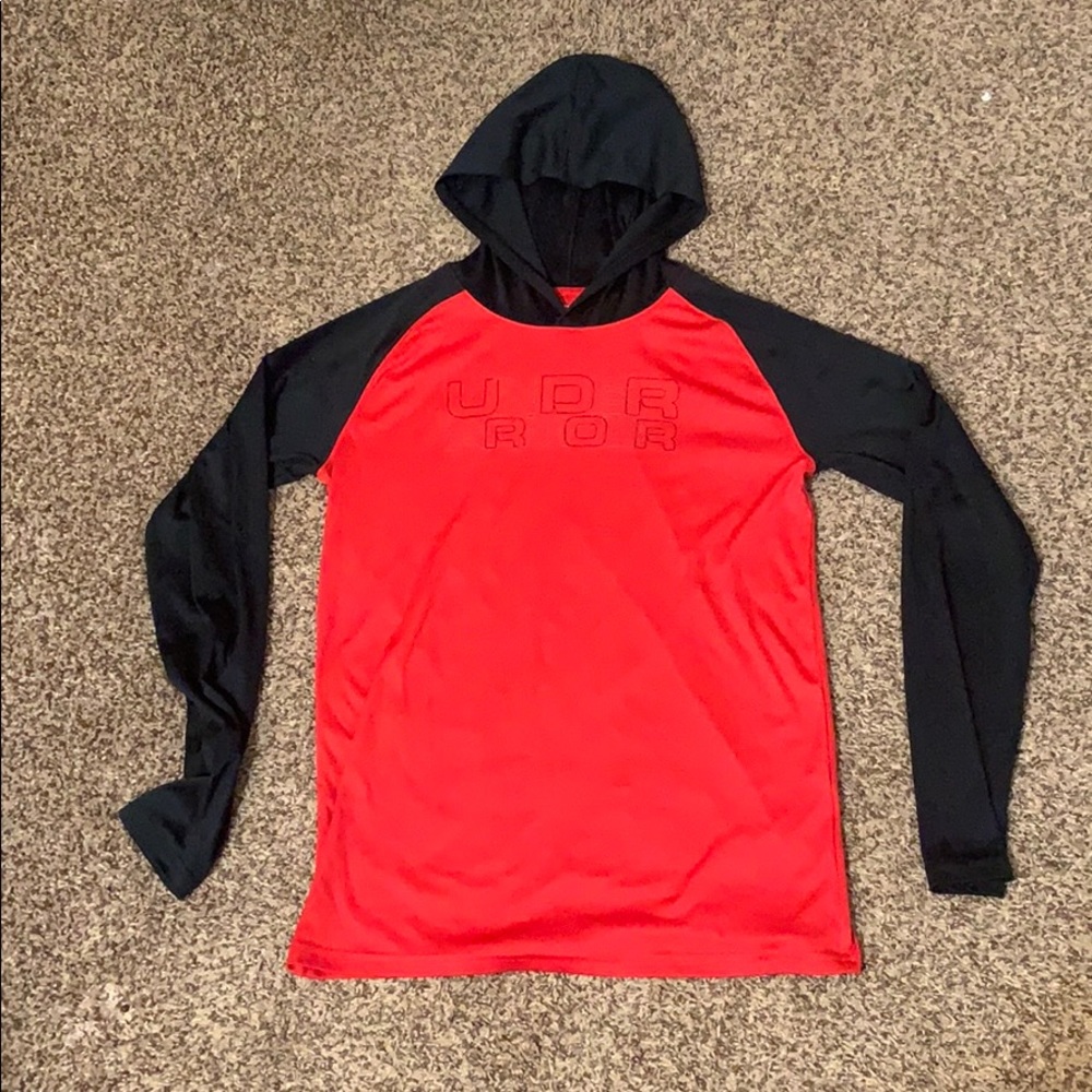 Under armor hooded long sleeve shirt